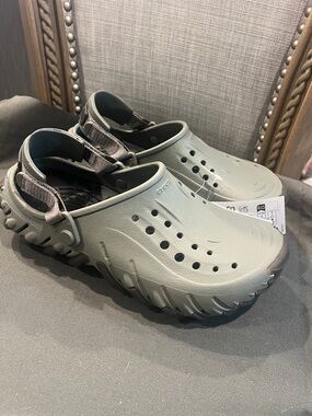 CROCS echo gum to clog women's 8 men's 6